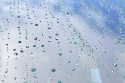 抜群の透明性・高撥水性・高耐候性